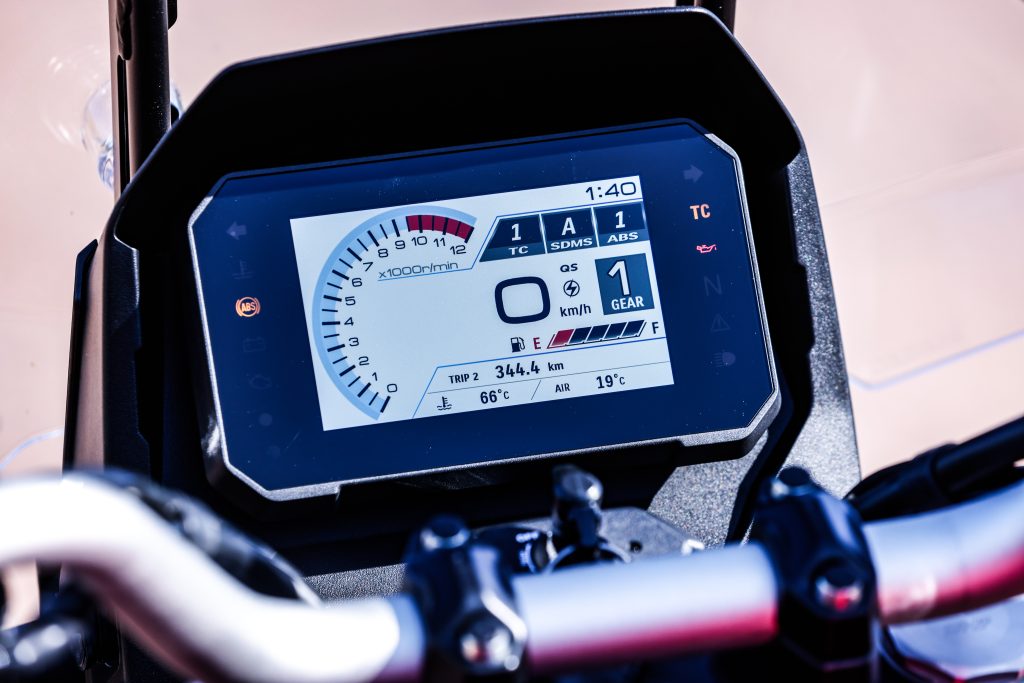 25YM Suzuki V-Strom 800RE