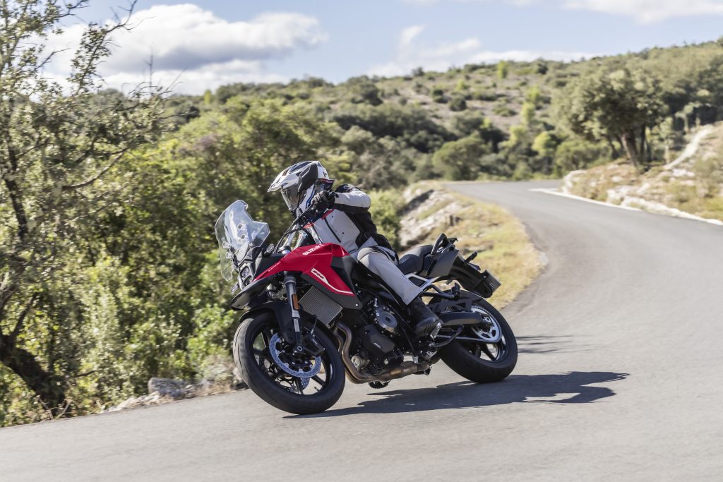 25YM Suzuki V-Strom 800RE