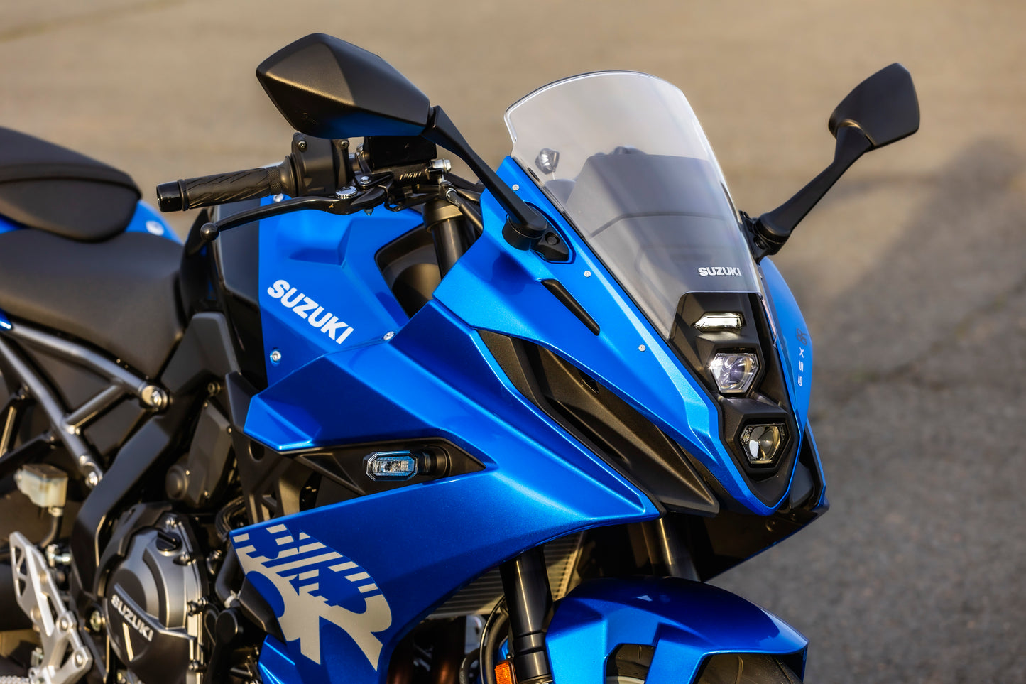 Suzuki GSX-8R