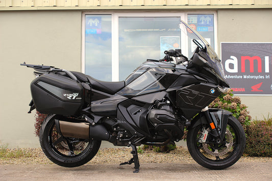 2025 BMW R1300 RT Triple Black