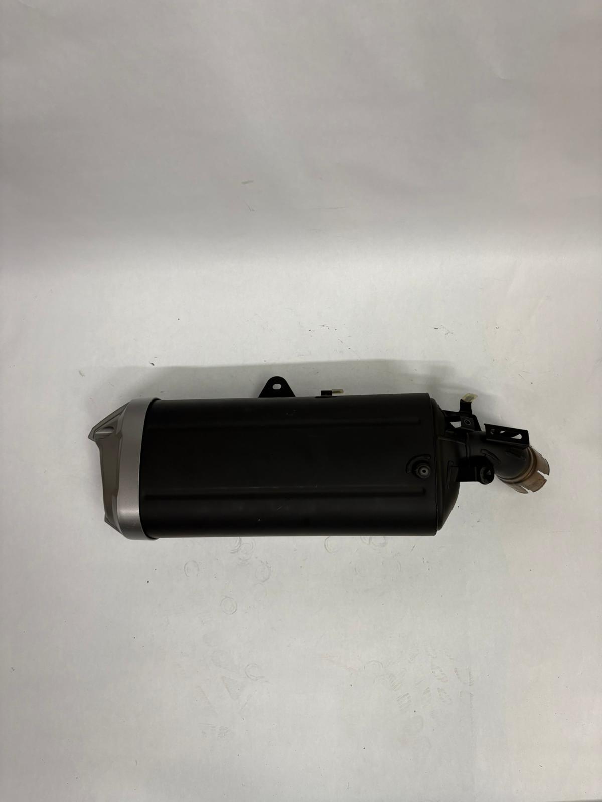 Pre-Owned Suzuki V-Strom 1050 Muffler